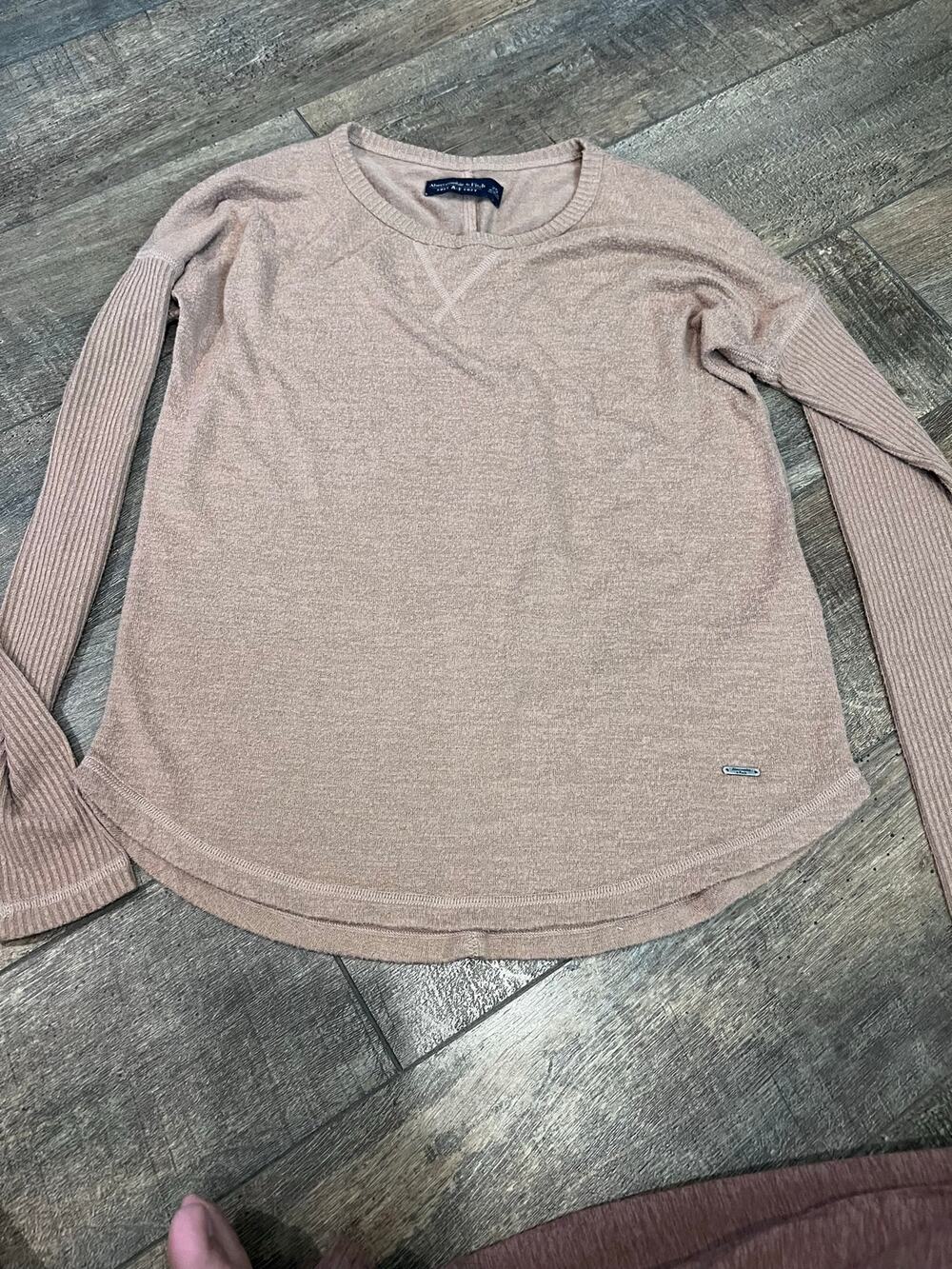 Abercrombie long sleeve